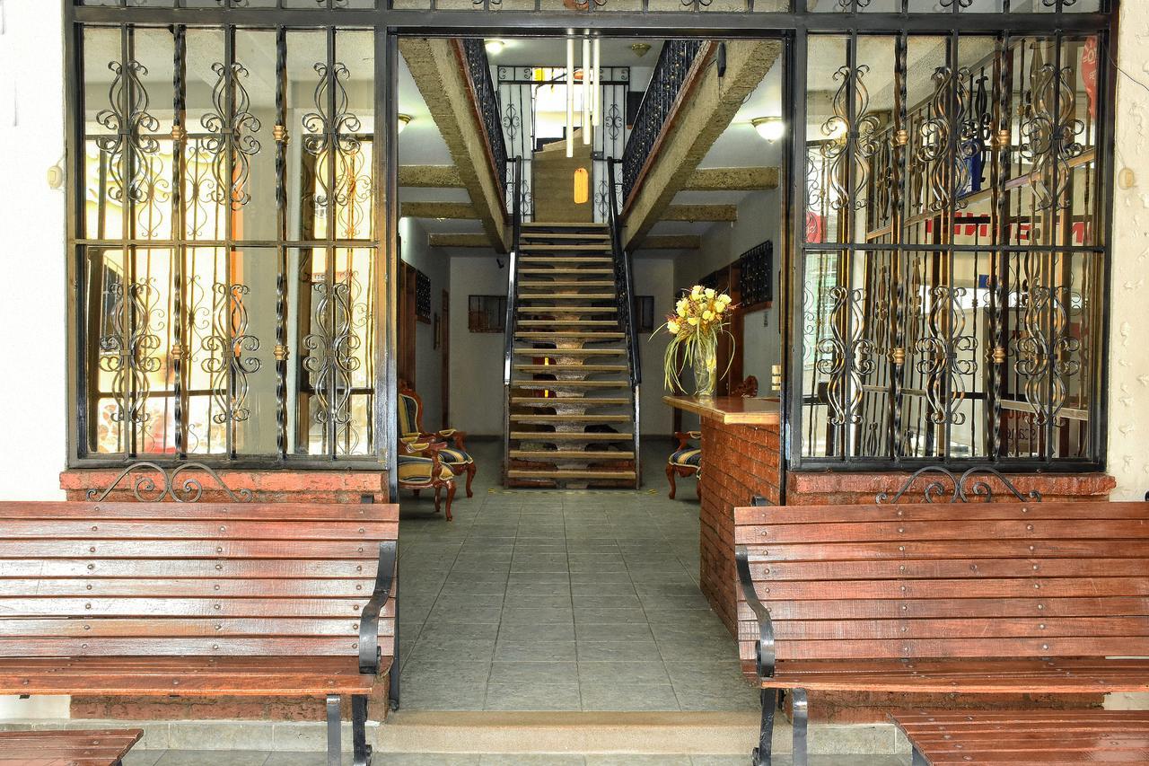 Hotel El Lago 2 เปเรย์รา ภายนอก รูปภาพ